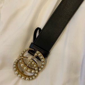 Gucci Black Leather Belt with Pearl Double G